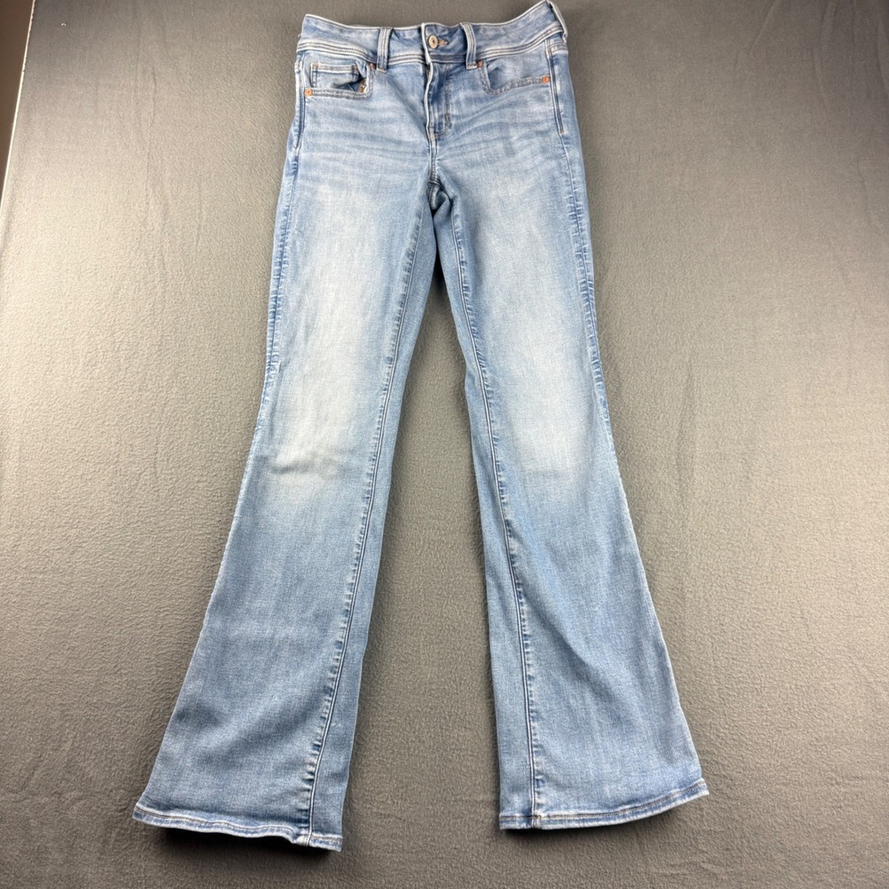 American Eagle Jeans Women's 4 Blue Kick Boot Next Level Stretch Light Wash